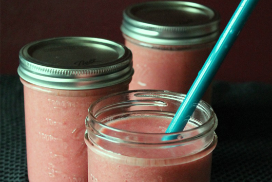 Maca Berry Blast Smoothie