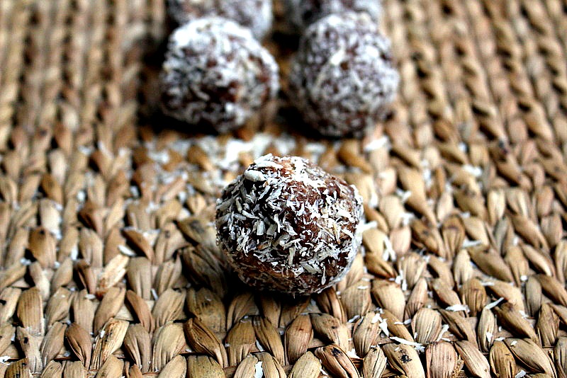 Coconut Oil Fudge Truffles Recipe