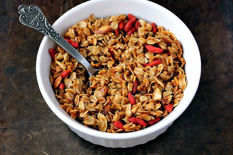 Goji Granola